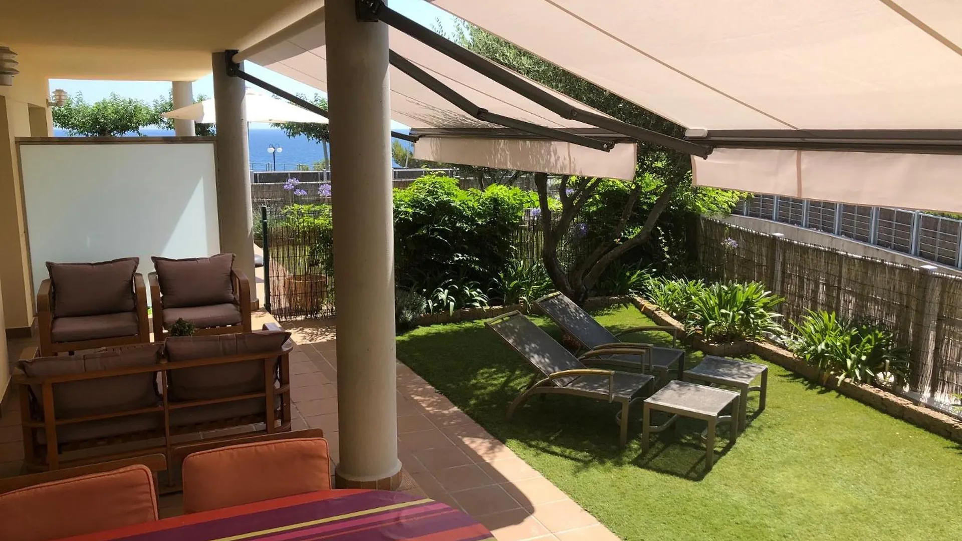 Apartment La Tarongina Apartament Amb Piscina Llanca Spain